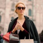 ルイ・ヴィトンで継続的に買い物を楽しむ顧客のイメージ